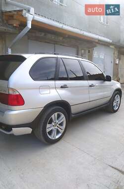 Внедорожник / Кроссовер BMW X5 2001 в Черновцах