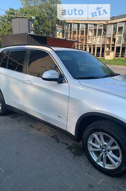 Внедорожник / Кроссовер BMW X5 2014 в Черновцах