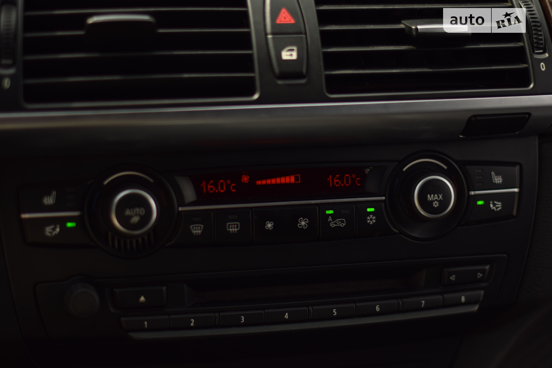 2010 BMW X5 - мініатюра 27