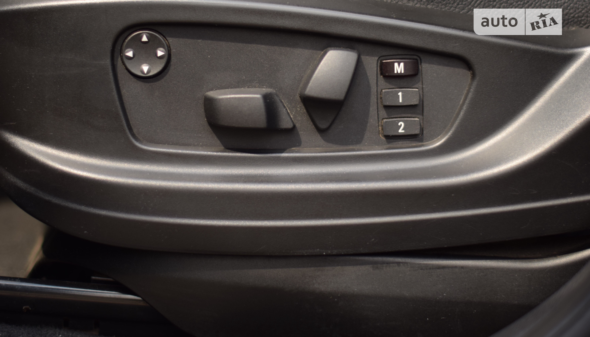 2010 BMW X5 - мініатюра 37