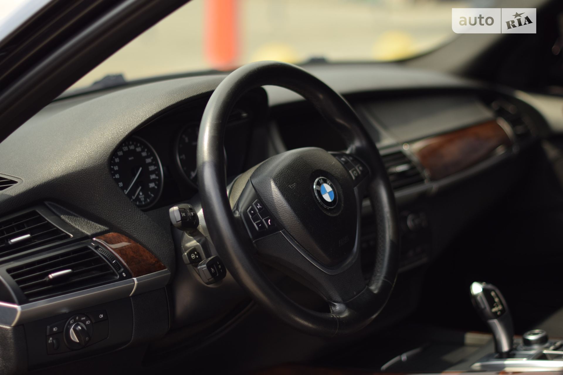 2010 BMW X5 - мініатюра 40