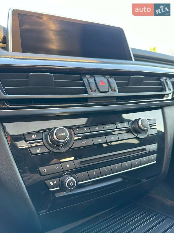 Внедорожник / Кроссовер BMW X5 2015 в Киеве