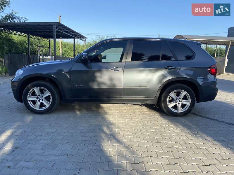 Внедорожник / Кроссовер BMW X5 2013 в Кицмани