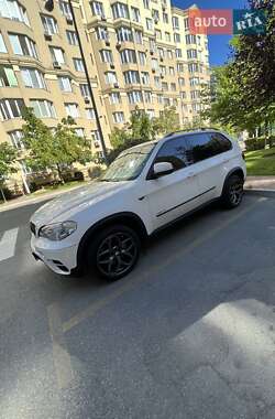 Позашляховик / Кросовер BMW X5 2012 в 