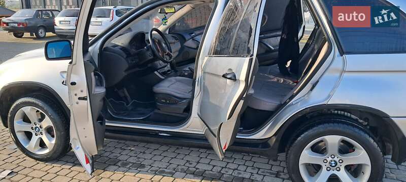 Позашляховик / Кросовер BMW X5 2004 в Тячеві