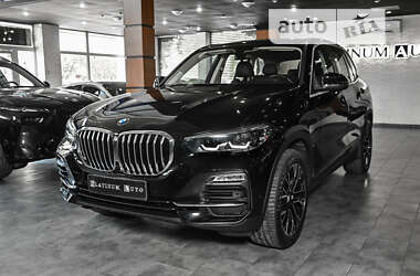 Внедорожник / Кроссовер BMW X5 2021 в 