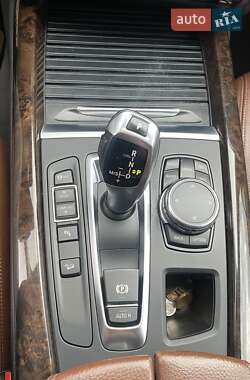 Внедорожник / Кроссовер BMW X5 2015 в 