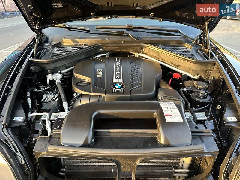 Позашляховик / Кросовер BMW X5 2012 в Луцьку