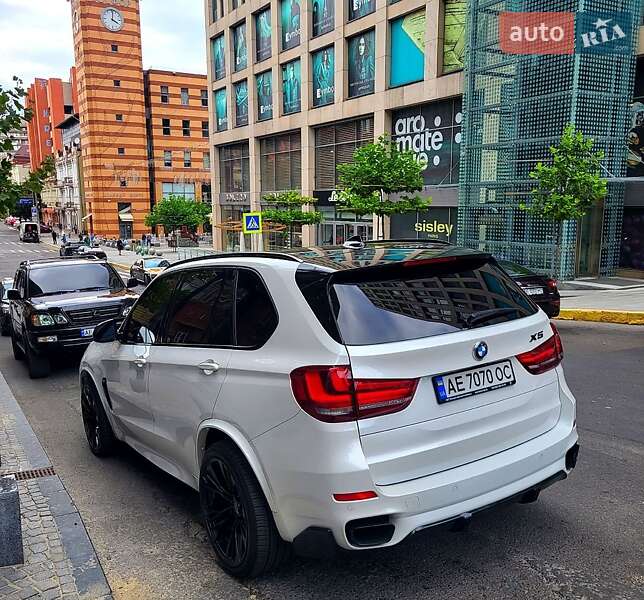 Позашляховик / Кросовер BMW X5 2016 в Дніпрі