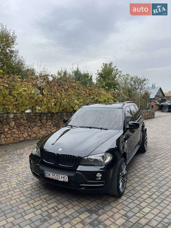 Позашляховик / Кросовер BMW X5 2007 в 