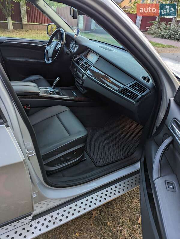 Внедорожник / Кроссовер BMW X5 2009 в Киеве