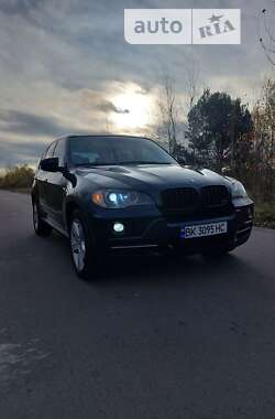 Внедорожник / Кроссовер BMW X5 2009 в Сарнах