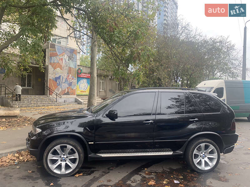 Внедорожник / Кроссовер BMW X5 2000 в Одессе