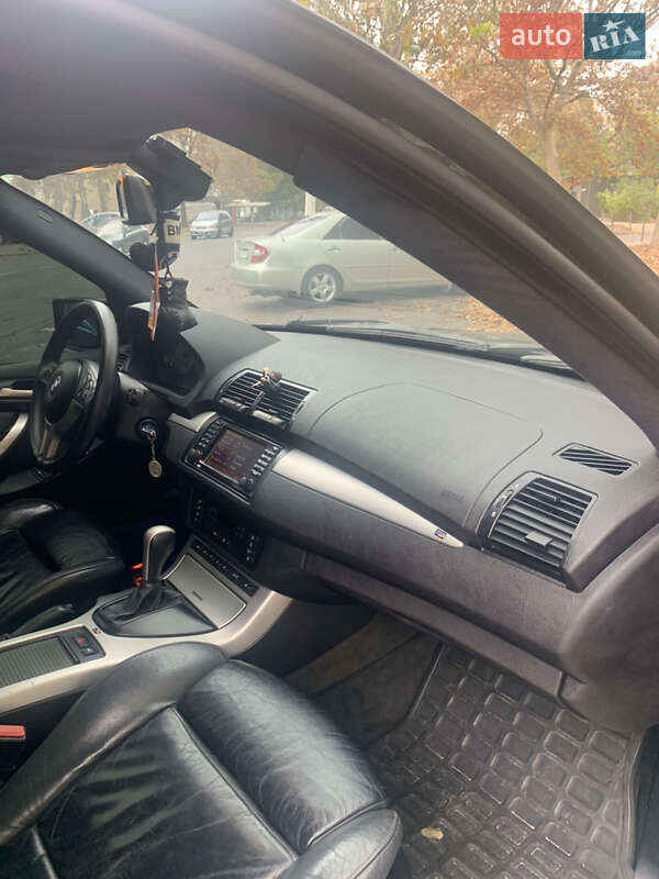 Внедорожник / Кроссовер BMW X5 2000 в Одессе