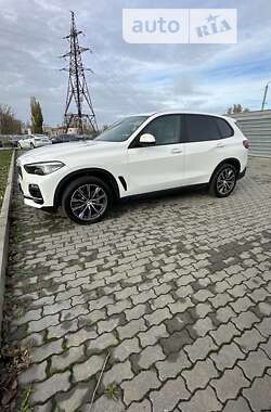 Внедорожник / Кроссовер BMW X5 2021 в Кременчуге