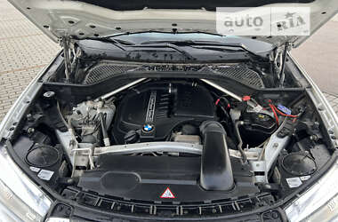 Внедорожник / Кроссовер BMW X5 2014 в Хусте