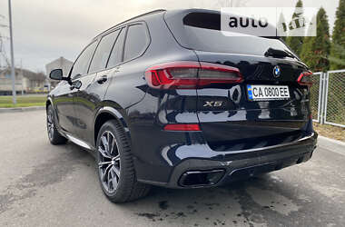 Внедорожник / Кроссовер BMW X5 2019 в 