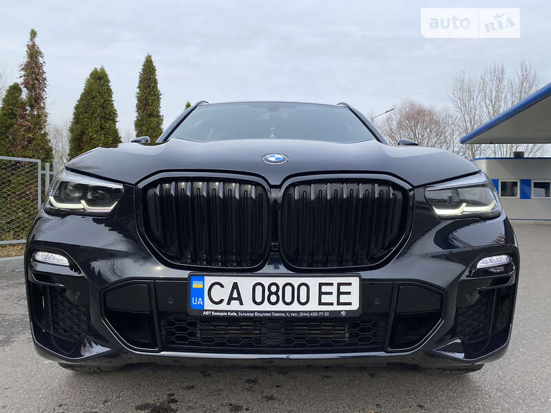 Внедорожник / Кроссовер BMW X5 2019 в 