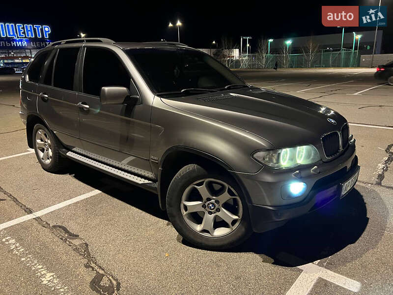 Внедорожник / Кроссовер BMW X5 2004 в Томаковке