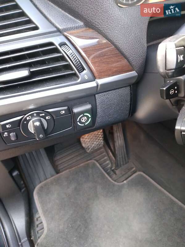 Позашляховик / Кросовер BMW X5 2007 в Тячеві