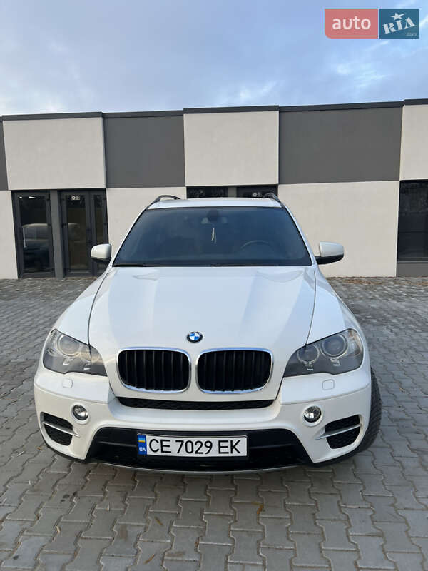 Внедорожник / Кроссовер BMW X5 2011 в Черновцах