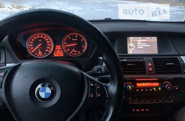 Внедорожник / Кроссовер BMW X5 2010 в Новояворовске