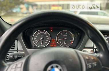 Внедорожник / Кроссовер BMW X5 2010 в Луцке