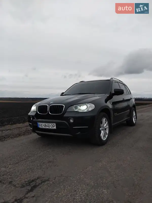 Внедорожник / Кроссовер BMW X5 2011 в 