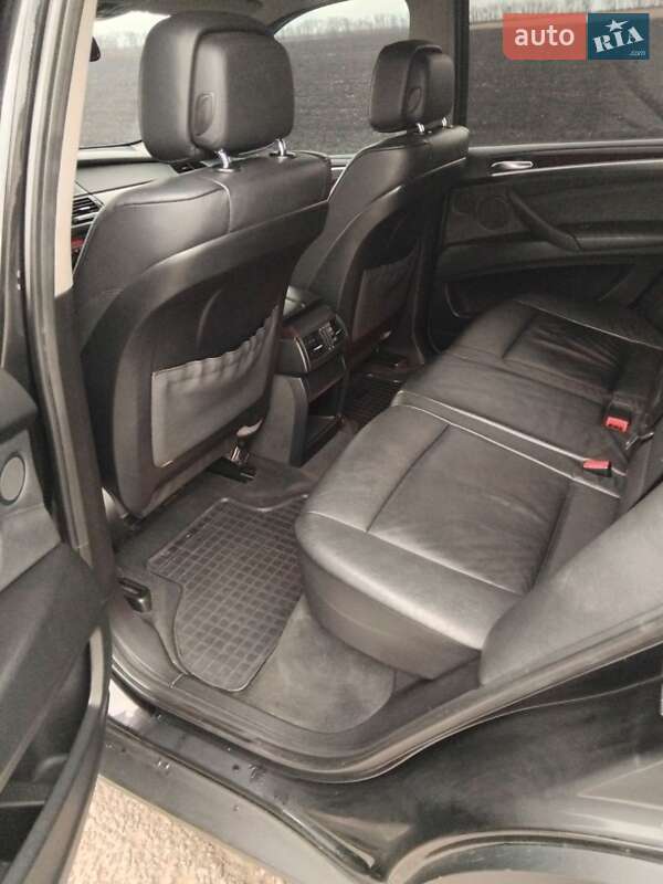 Позашляховик / Кросовер BMW X5 2011 в Полтаві