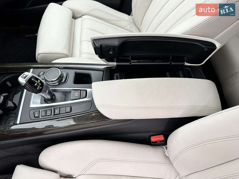 Позашляховик / Кросовер BMW X5 2014 в Рівному