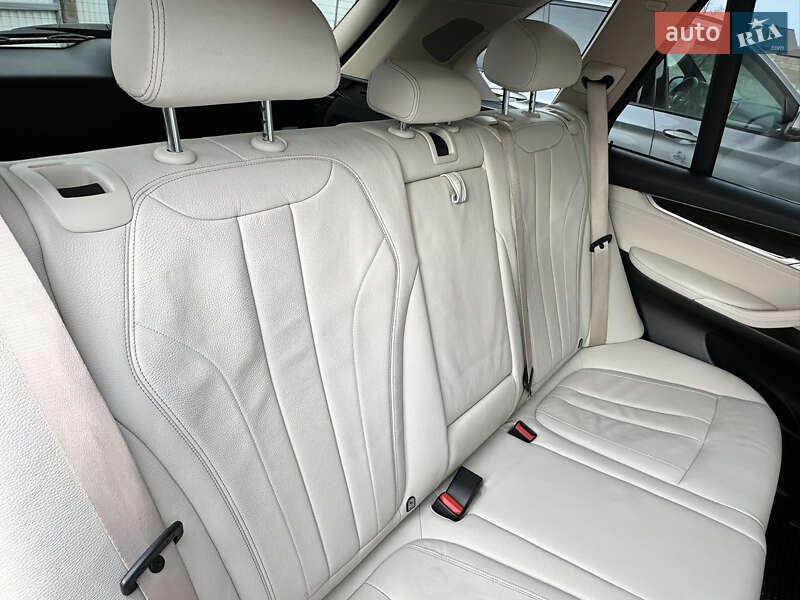 Позашляховик / Кросовер BMW X5 2014 в Рівному