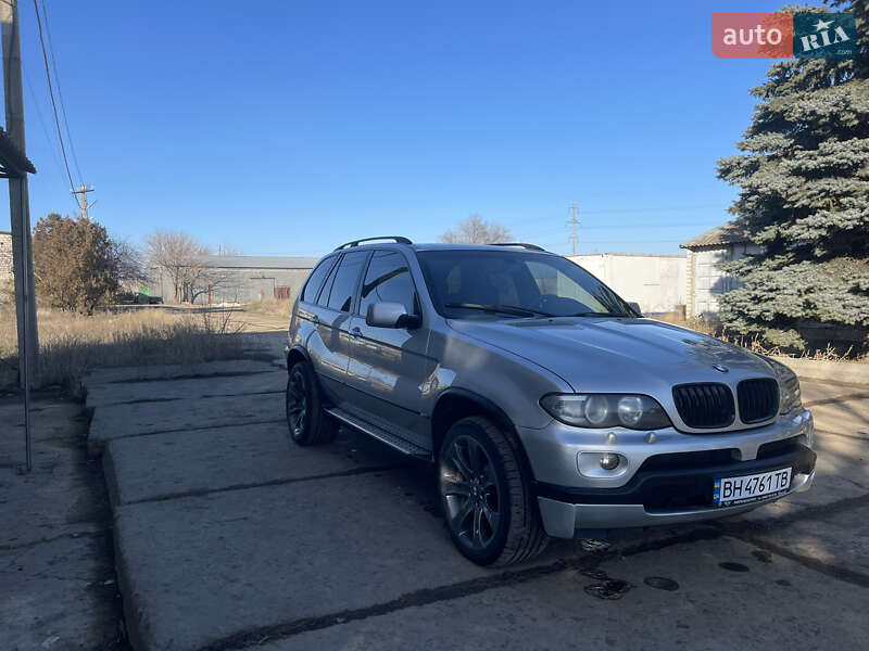 Внедорожник / Кроссовер BMW X5 2004 в Одессе