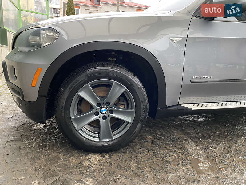 Внедорожник / Кроссовер BMW X5 2010 в Хмельницком