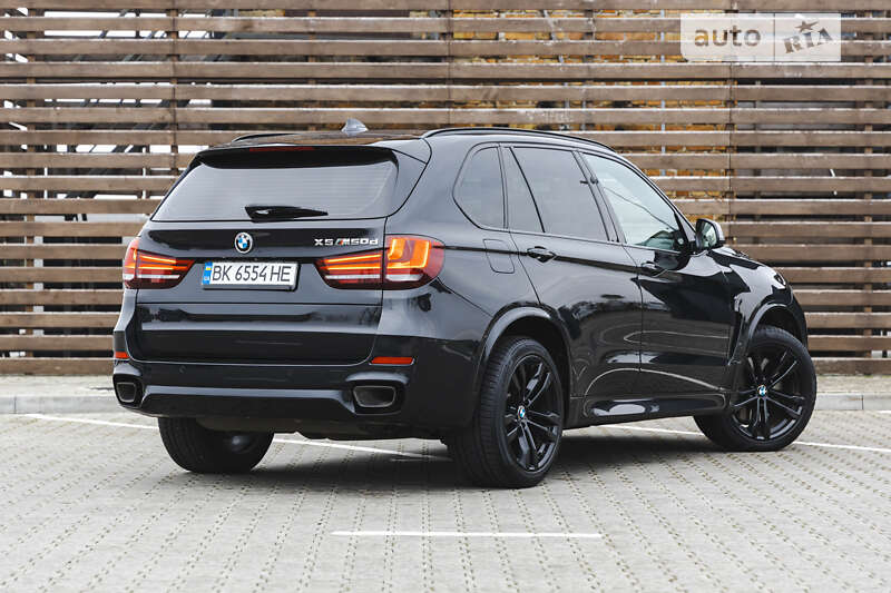Позашляховик / Кросовер BMW X5 2015 в Луцьку