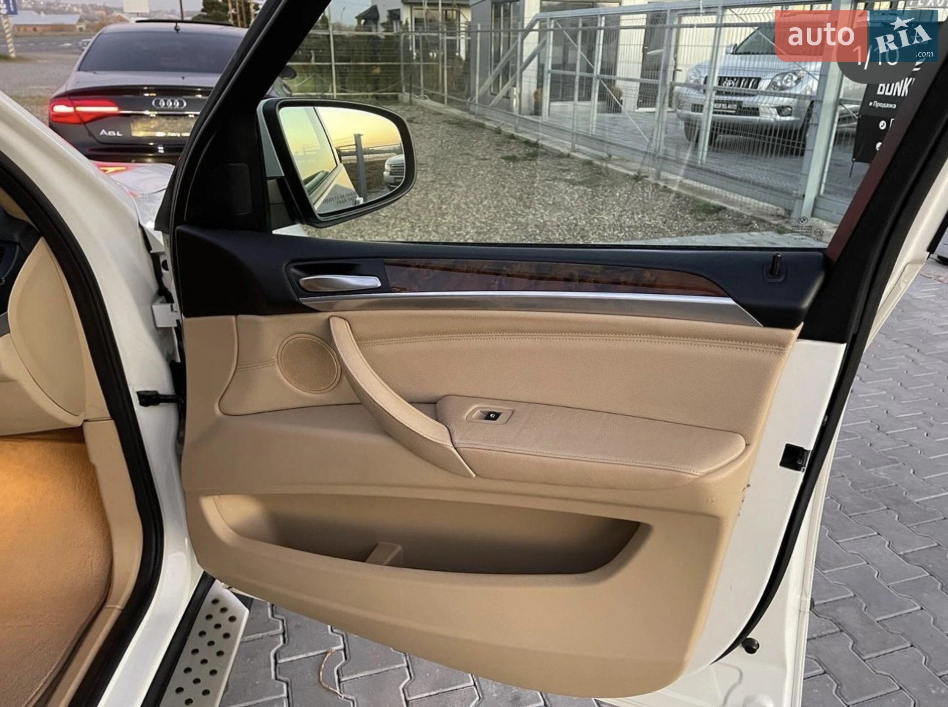 2010 BMW X5 - мініатюра 24