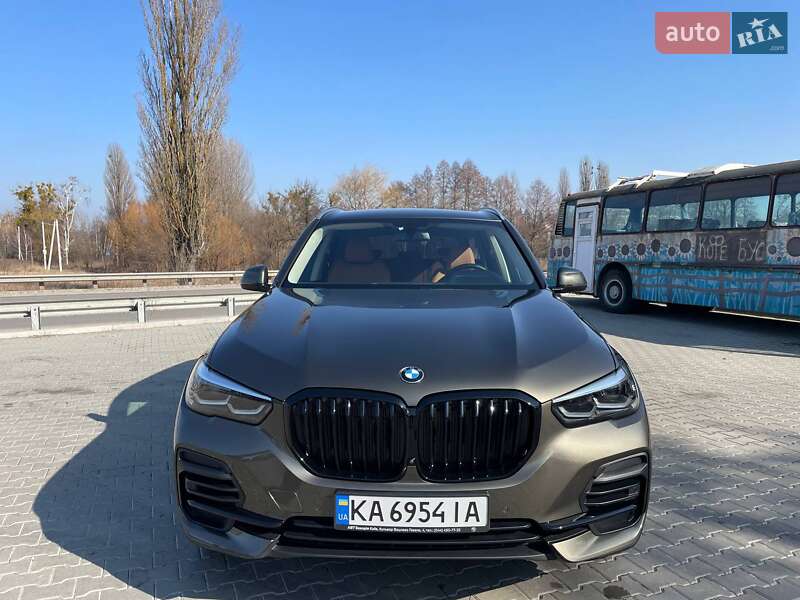 Позашляховик / Кросовер BMW X5 2022 в Києві