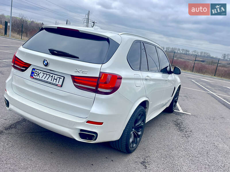 Позашляховик / Кросовер BMW X5 2014 в Рівному
