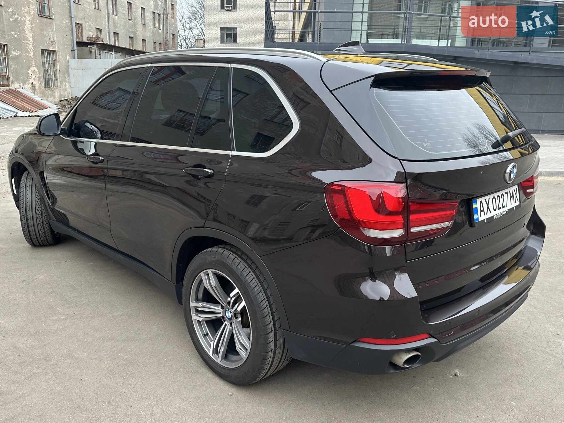 BMW X5 2015 VIN WBALS010500S32421 фото оголошення 4 з 16