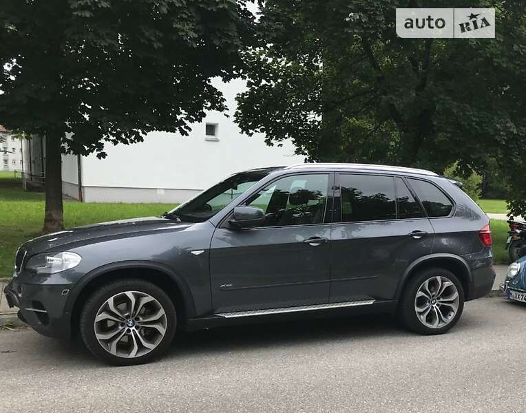 Позашляховик / Кросовер BMW X5 2011 в Львові