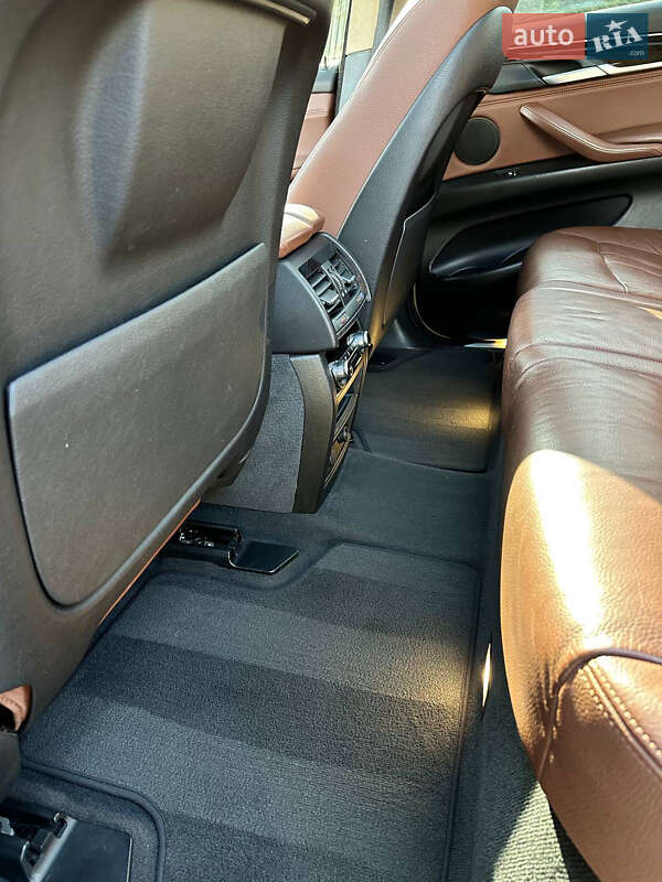 Внедорожник / Кроссовер BMW X5 2015 в Тернополе фото 43 Внедорожник / Кроссовер BMW X5 2015 в Тернополе