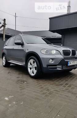 Позашляховик / Кросовер BMW X5 2010 в Сарнах