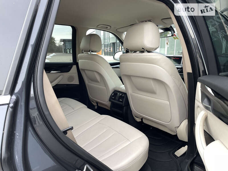 Позашляховик / Кросовер BMW X5 2014 в Луцьку