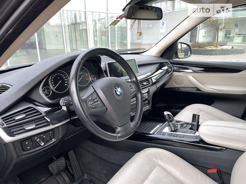 Позашляховик / Кросовер BMW X5 2014 в Луцьку