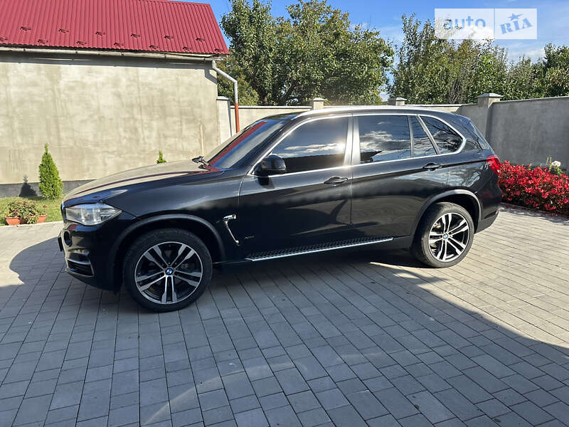 Внедорожник / Кроссовер BMW X5 2016 в Виноградове