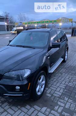 Внедорожник / Кроссовер BMW X5 2010 в Черновцах