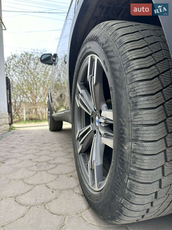 Внедорожник / Кроссовер BMW X5 2014 в Сторожинце