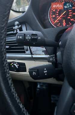 Внедорожник / Кроссовер BMW X5 2011 в 