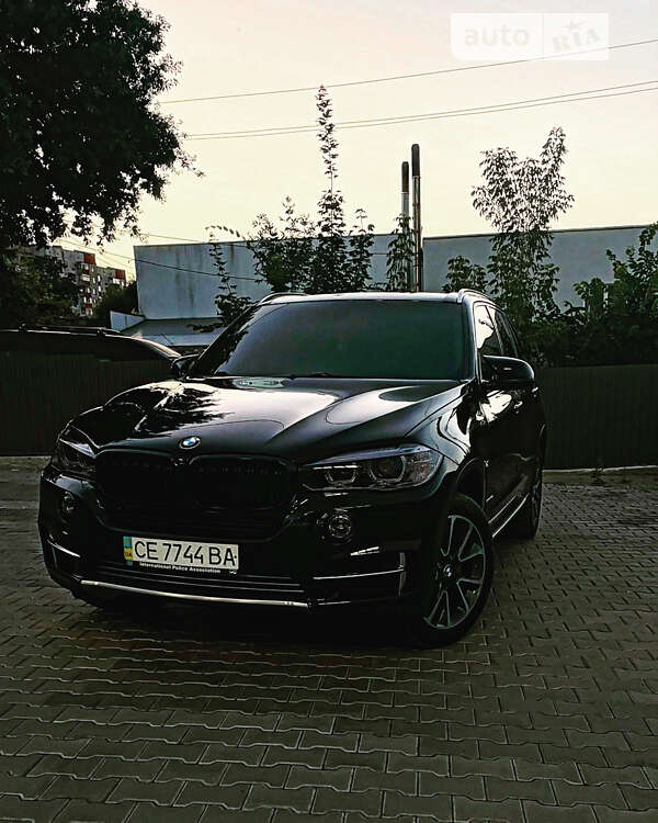 Внедорожник / Кроссовер BMW X5 2015 в Черновцах