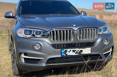 Внедорожник / Кроссовер BMW X5 2016 в Ровно