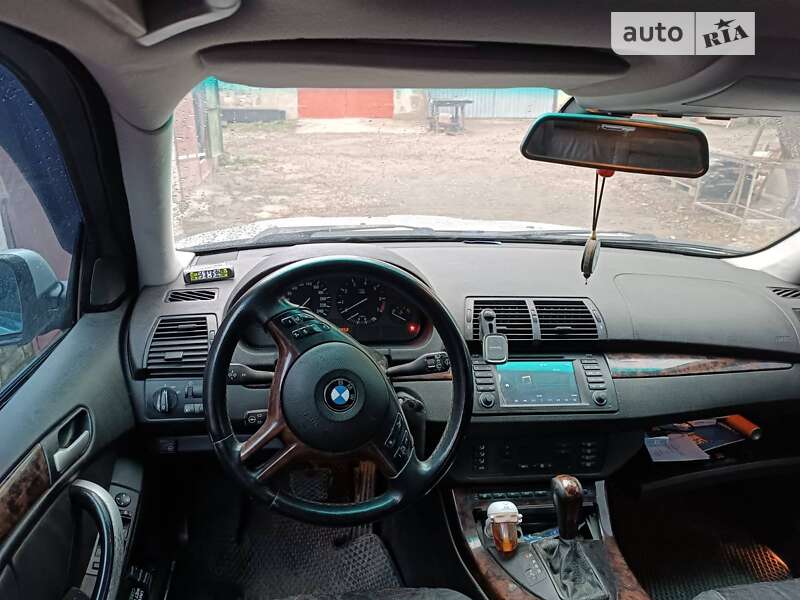 Позашляховик / Кросовер BMW X5 2001 в Гайвороні
